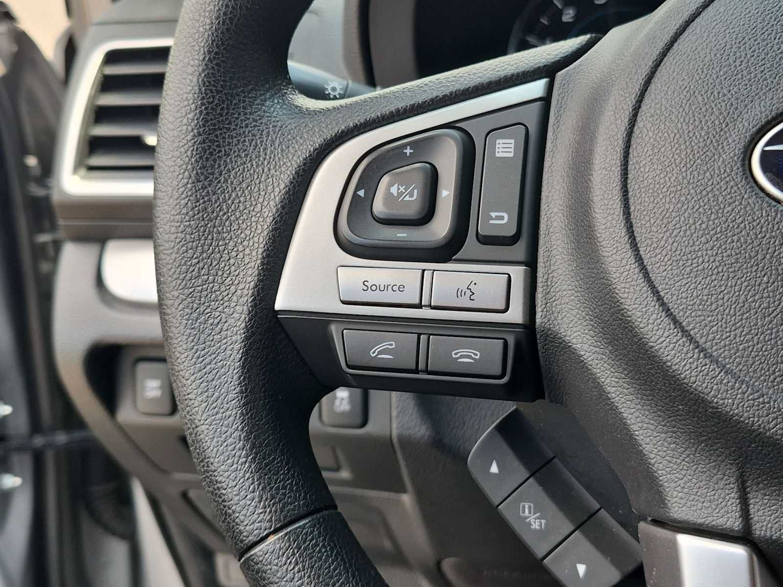 Used 2018 Subaru Forester 2.5i Premium AWD/4WD image 24