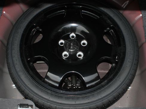 Used 2024 Ford Mustang Premium RWD image 8