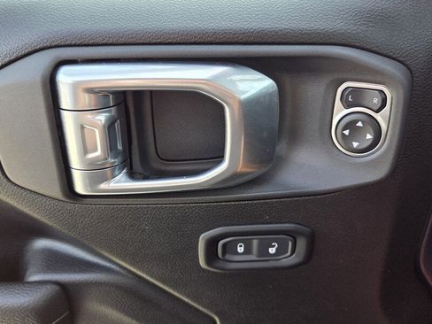 Certified 2025 Jeep Wrangler Sport image 17