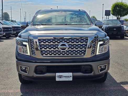 Used 2018 Nissan Titan Platinum Reserve w/ Platinum Utility Package AWD/4WD image 2