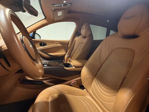 Used 2022 Aston Martin DBX image 7
