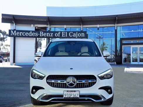 Used 2025 Mercedes-Benz GLA 250 4MATIC image 2