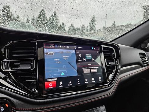 Used 2024 Dodge Durango GT image 23