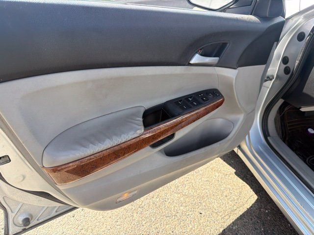 Used 2012 Honda Accord EX image 8