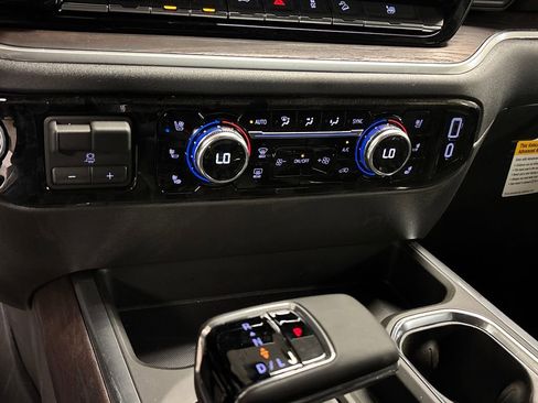 New 2026 GMC Sierra 1500 SLT w/ SLT Premium Plus Package AWD/4WD image 40