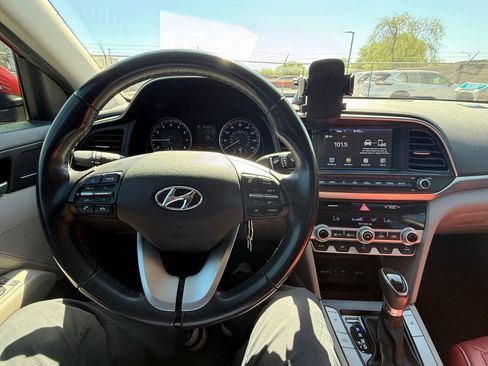 Used 2020 Hyundai Elantra Value Edition w/ Winter Weather Package FWD image 21