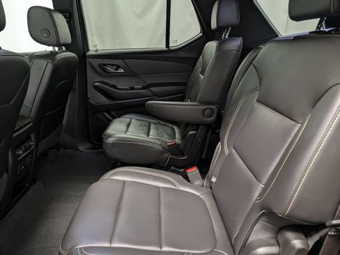 Certified 2023 Chevrolet Traverse LT w/ LT Premium Package AWD/4WD image 14