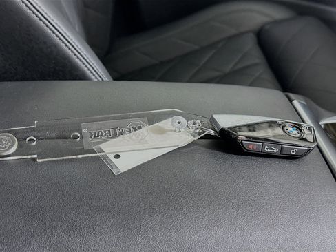 Used 2024 BMW X7 xDrive40i image 33