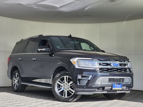 Certified 2022 Ford Expedition Limited image 1