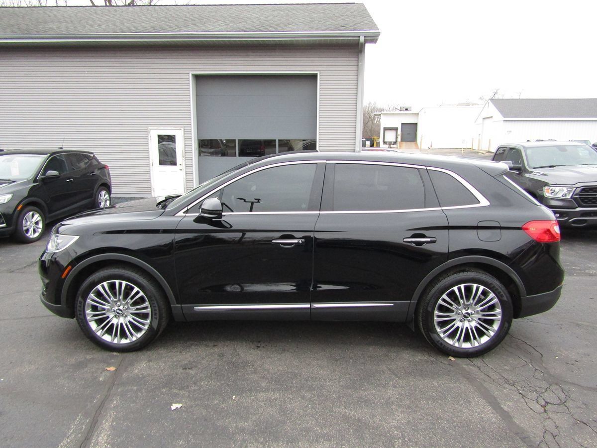 Used 2018 Lincoln MKX Reserve w/ Lincoln MKX Climate Package AWD/4WD image 2