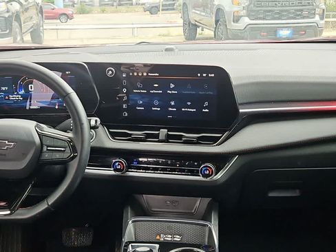 Used 2026 Chevrolet Equinox RS w/ Convenience Package III FWD image 14