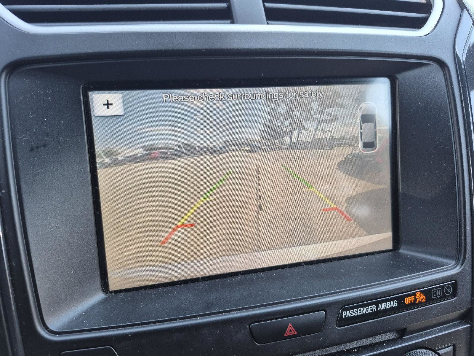 Used 2017 Ford Explorer XLT w/ Equipment Group 202A FWD image 3