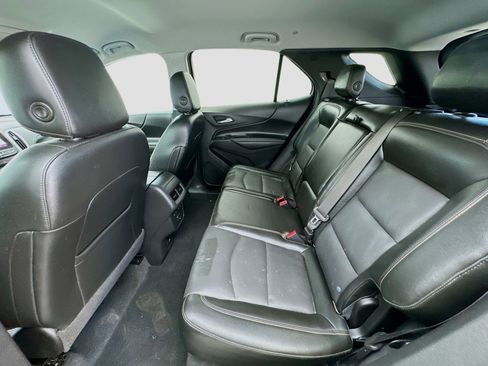Used 2020 Chevrolet Equinox Premier image 18