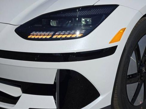 New 2025 Hyundai Ioniq 6 SE image 6