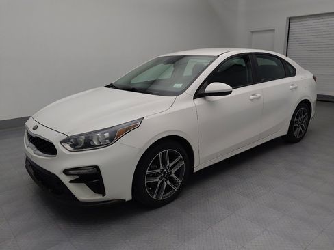 Used 2019 Kia Forte S image 2