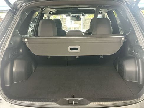 Certified 2025 Subaru Forester Premium AWD/4WD image 25