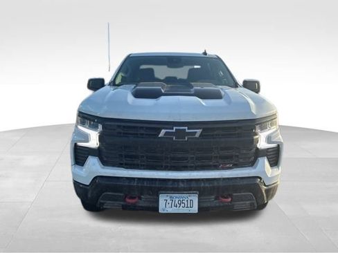 Used 2022 Chevrolet Silverado 1500 LT Trail Boss image 2
