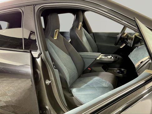 Certified 2022 BMW iX xDrive50 w/ Premium Package image 12