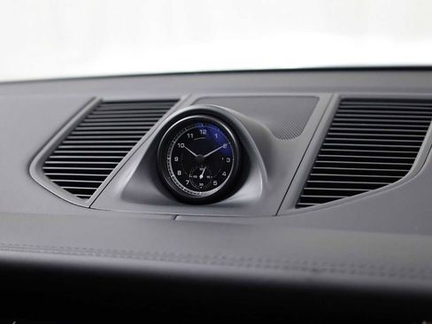 New 2026 Porsche Macan AWD/4WD image 23