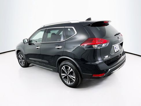 Used 2019 Nissan Rogue SV w/ Sun & Sound Touring Package image 5