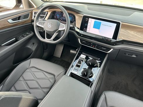 New 2026 Volkswagen Atlas SE FWD image 10