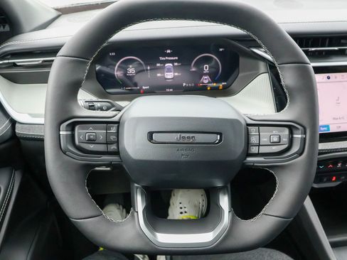 New 2026 Jeep Cherokee Laredo AWD/4WD image 27