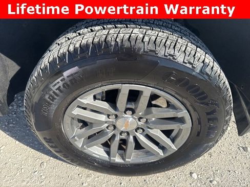 Used 2024 Chevrolet Colorado LT w/ LT Convenience Package image 28