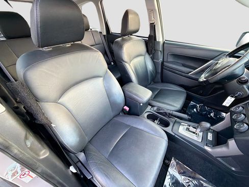 Used 2015 Subaru Forester 2.5i Limited w/ Popular Package #2 AWD/4WD image 12