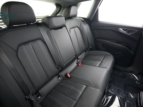Used 2023 Audi Q4 e-tron Premium Plus w/ Premium Plus AWD/4WD image 5