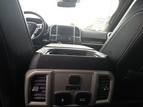 Used 2018 Ford F150 Lariat w/ Equipment Group 502A Luxury RWD image 17