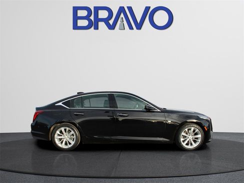 Used 2025 Cadillac CT5 Premium Luxury image 4