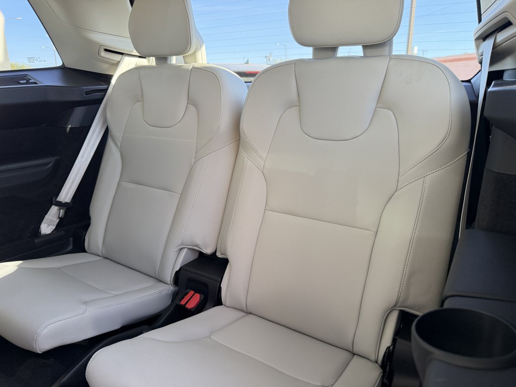 Used 2023 Volvo XC90 B6 Plus w/ Protection Package Premier AWD/4WD image 37