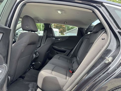 Used 2023 Chevrolet Malibu LT w/ Driver Confidence Package FWD image 9