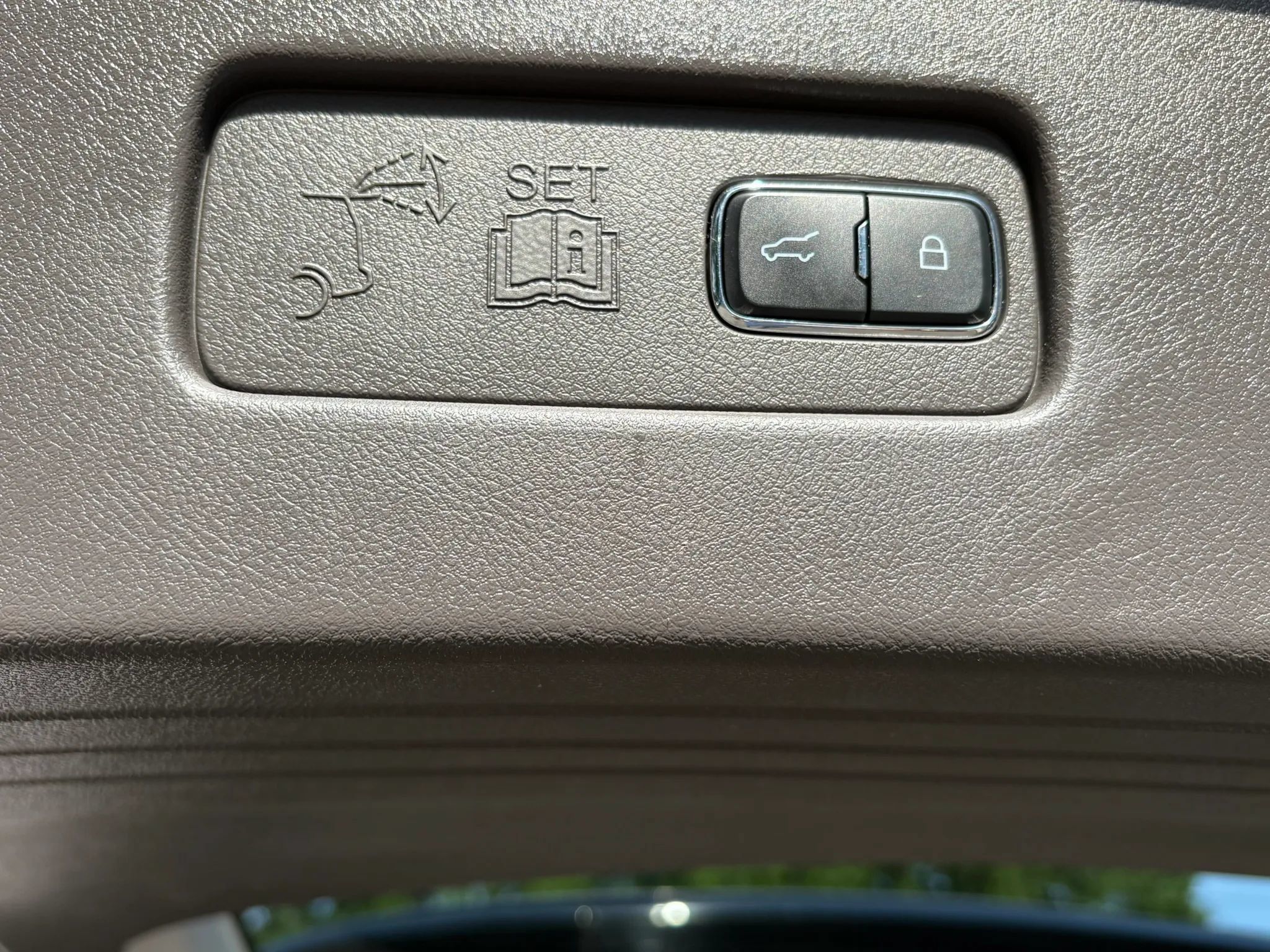 Used 2020 Lincoln Aviator Reserve w/ Equipment Group 202A AWD/4WD image 30