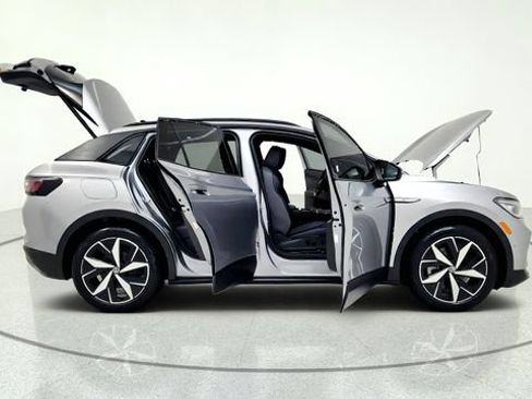 Used 2023 Volkswagen ID.4 S RWD image 20