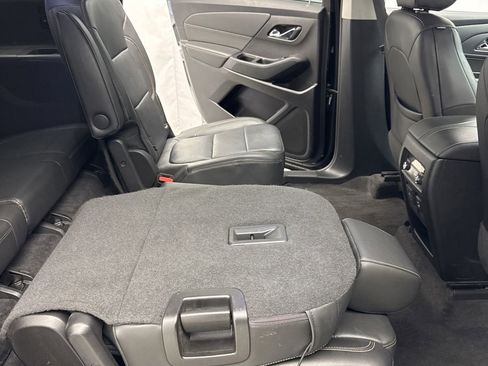Used 2019 Chevrolet Traverse Premier w/ Redline Edition AWD/4WD image 41