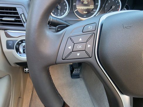 Used 2013 Mercedes-Benz E 350 Cabriolet image 39
