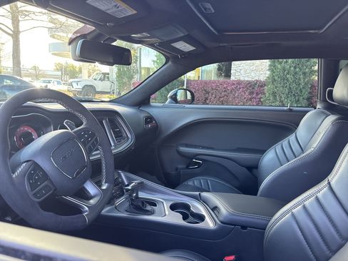 Used 2023 Dodge Challenger SRT Hellcat image 4