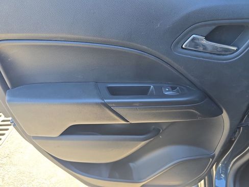 Used 2019 Chevrolet Colorado ZR2 image 10