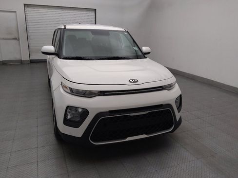 Used 2020 Kia Soul LX FWD image 14