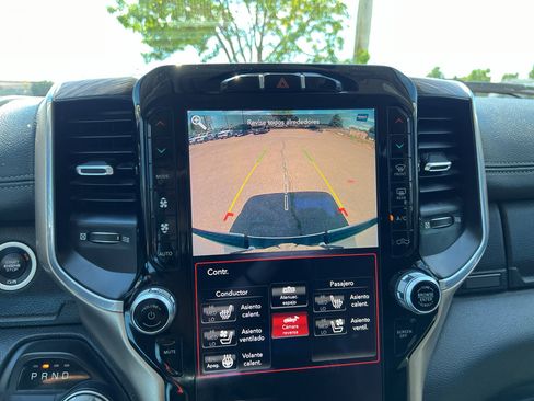 Used 2019 RAM 1500 Laramie RWD image 31