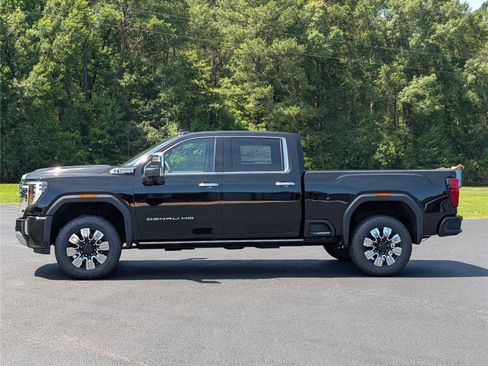 New 2026 GMC Sierra 2500 Denali w/ Denali Reserve Package AWD/4WD image 2