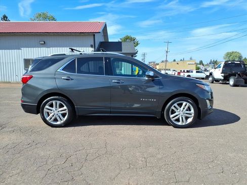 Used 2018 Chevrolet Equinox Premier image 7