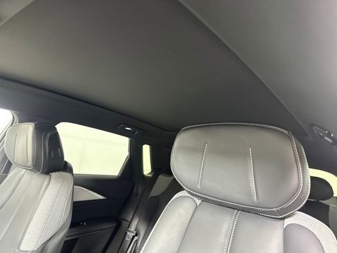 Used 2024 Cadillac Lyriq Tech image 12