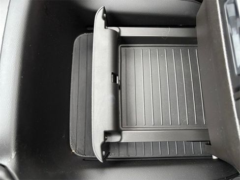 Used 2021 GMC Yukon AT4 w/ AT4 Premium Plus Package image 32