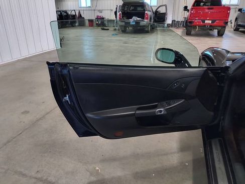 Used 2007 Chevrolet Corvette Convertible w/ Preferred Equipment Group RWD image 21