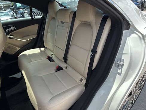 Used 2017 Mercedes-Benz CLA 250 4MATIC image 25