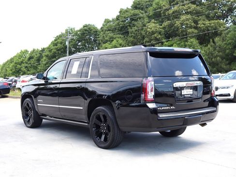 Used 2017 GMC Yukon XL Denali w/ Open Road Package AWD/4WD image 6