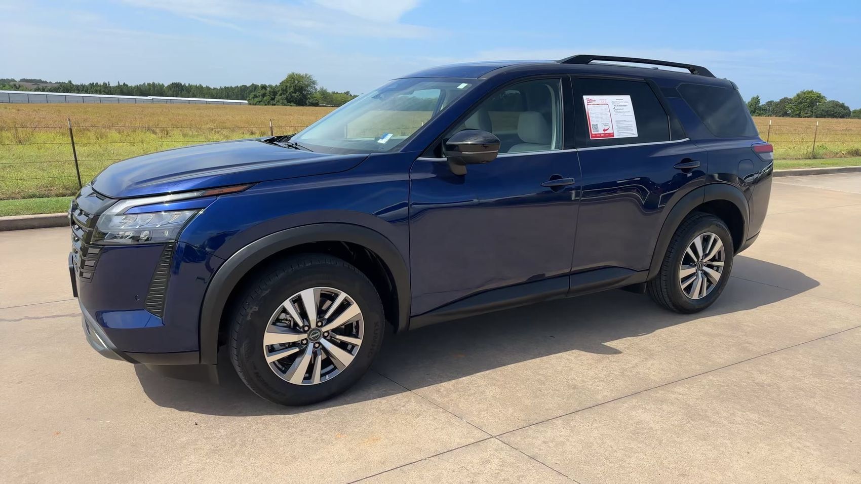Used 2026 Nissan Pathfinder SL AWD/4WD image 5