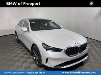 New 2026 BMW 530i xDrive w/ Premium Package video 1